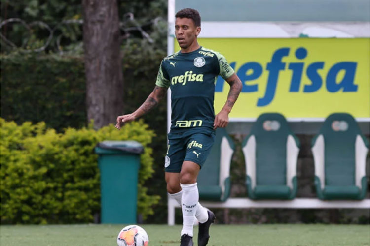 Com Marcos Rocha, Palmeiras faz ltimo treino no Brasil antes da estreia na Libertadores